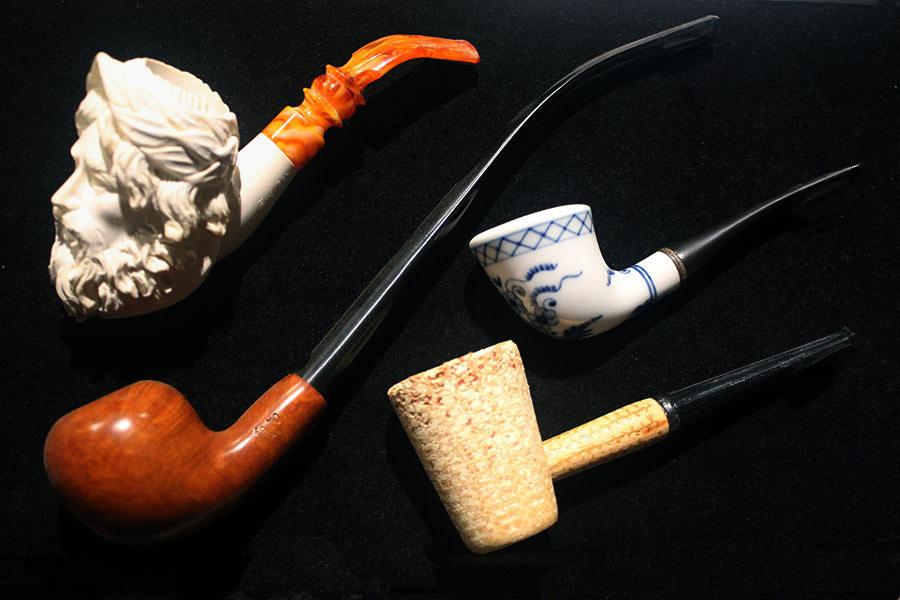 Meerschaum, porcelain, corncob and briar pipes
